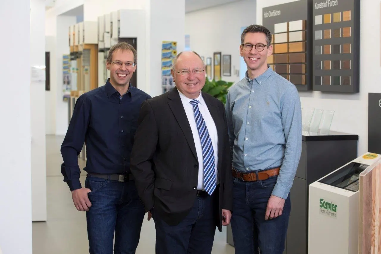 Martin Semler, Max Semler und Stefan Semler in der Ausstellung in Dietenheim
